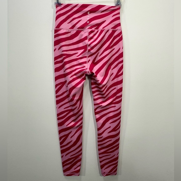 Wilo The Label Activewear Women's Pink Animal Zebra Pint Legging - Picture 7 of 10